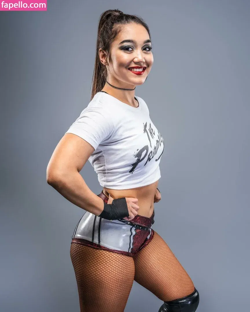 Roxanne Perez Onlyfans Photo Gallery 