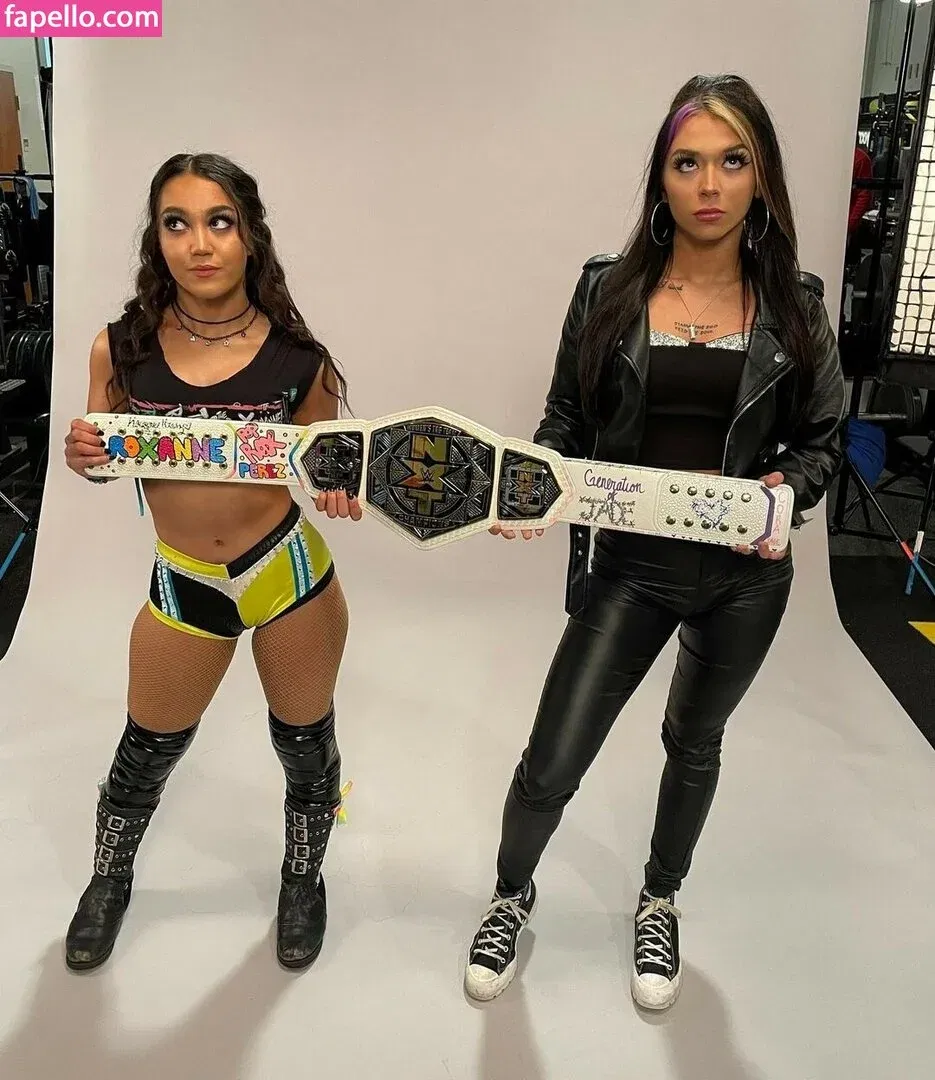 Roxanne Perez Onlyfans Photo Gallery 