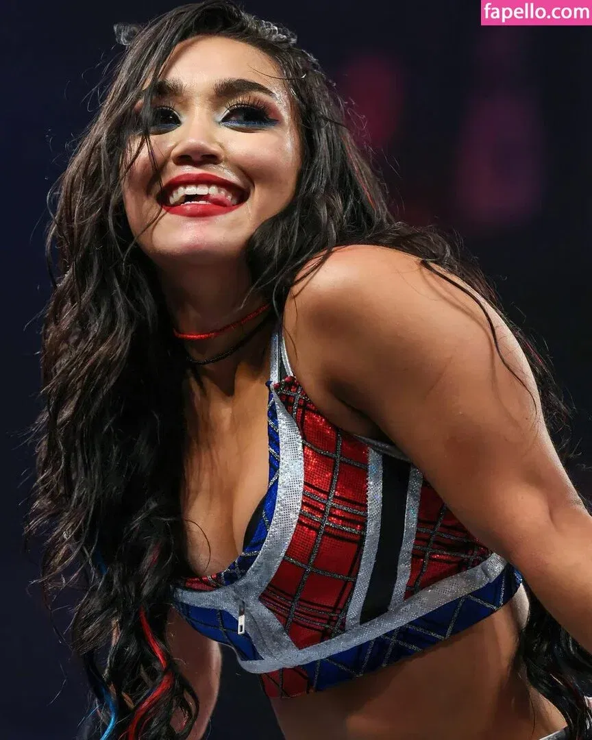 Roxanne Perez Onlyfans Photo Gallery 