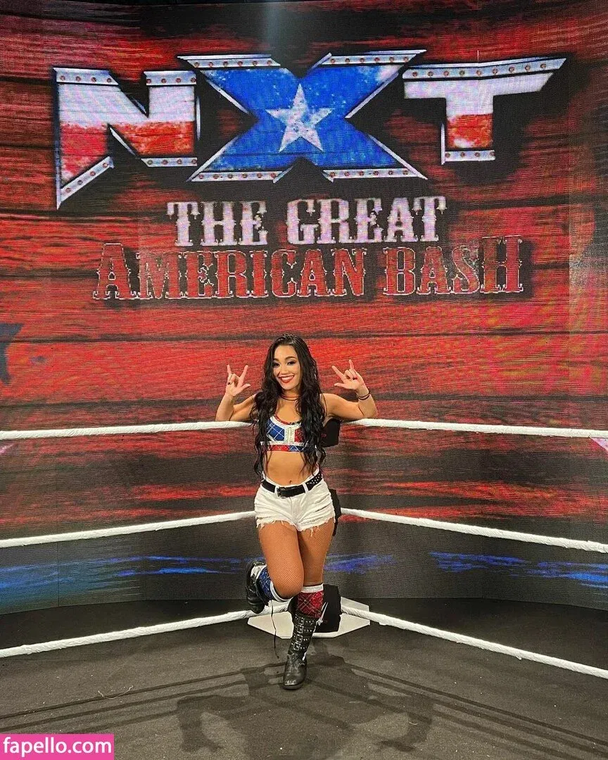 Roxanne Perez Onlyfans Photo Gallery 