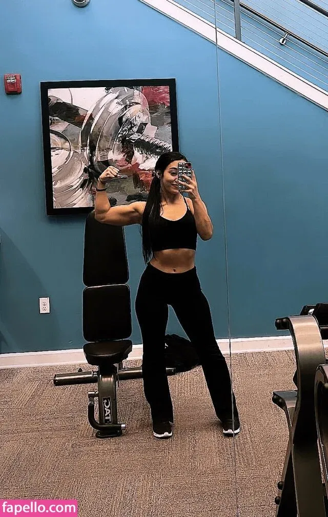 Roxanne Perez Onlyfans Photo Gallery 