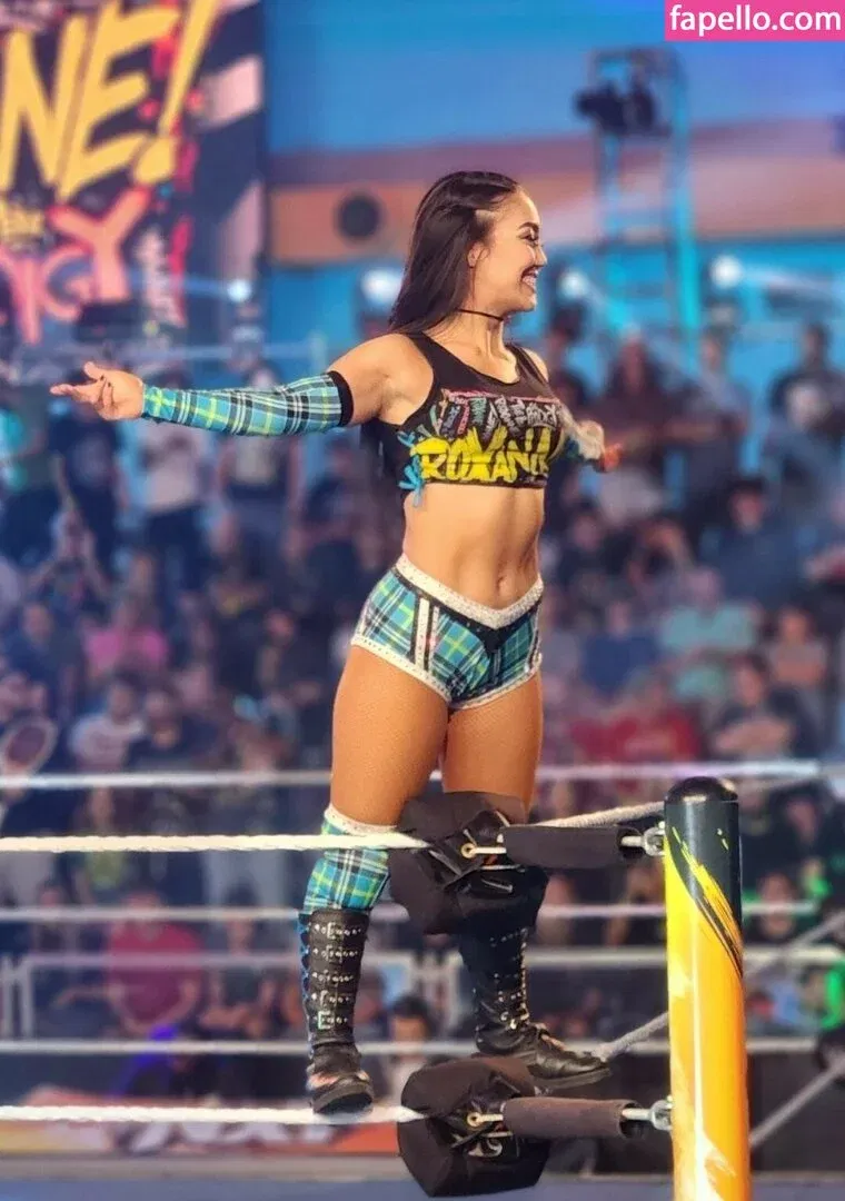 Roxanne Perez Onlyfans Photo Gallery 