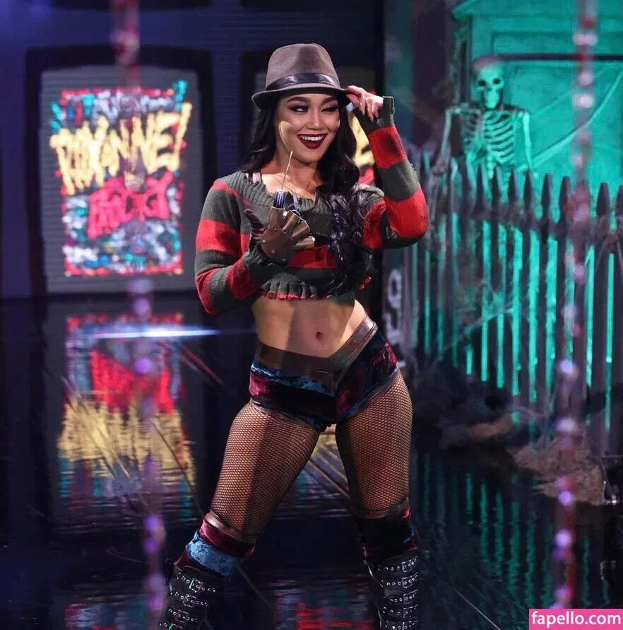 Roxanne Perez Onlyfans Photo Gallery 