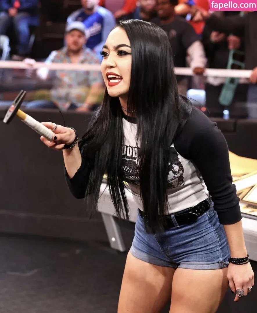 Roxanne Perez Onlyfans Photo Gallery 