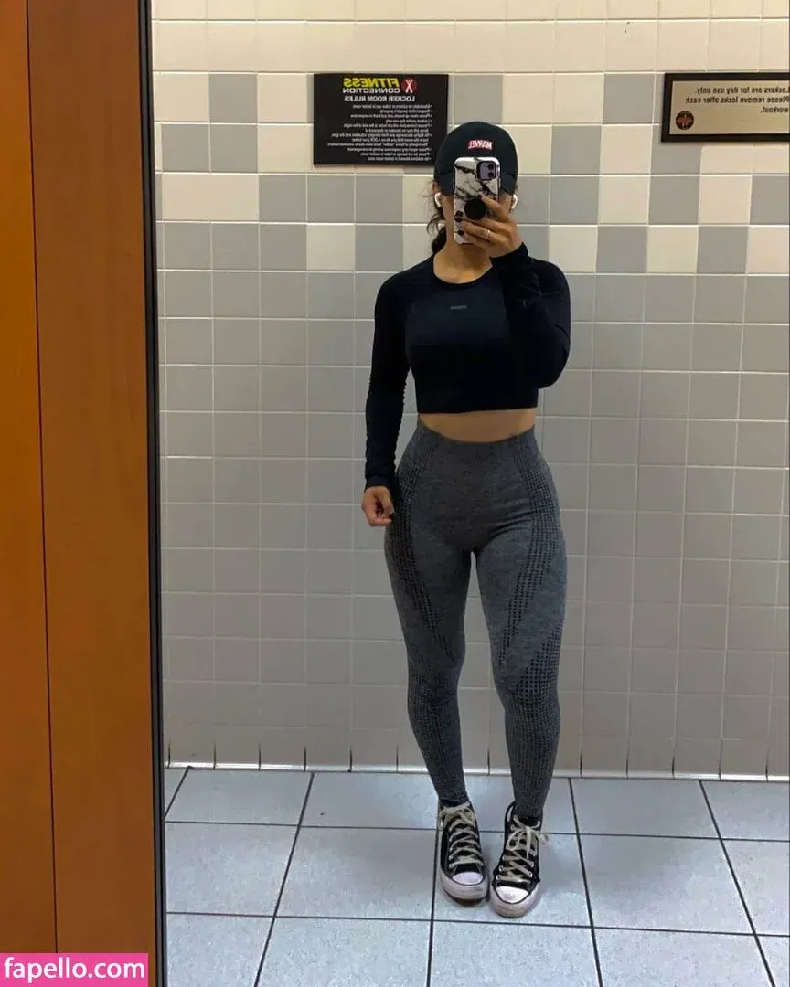 Roxanne Perez Onlyfans Photo Gallery 