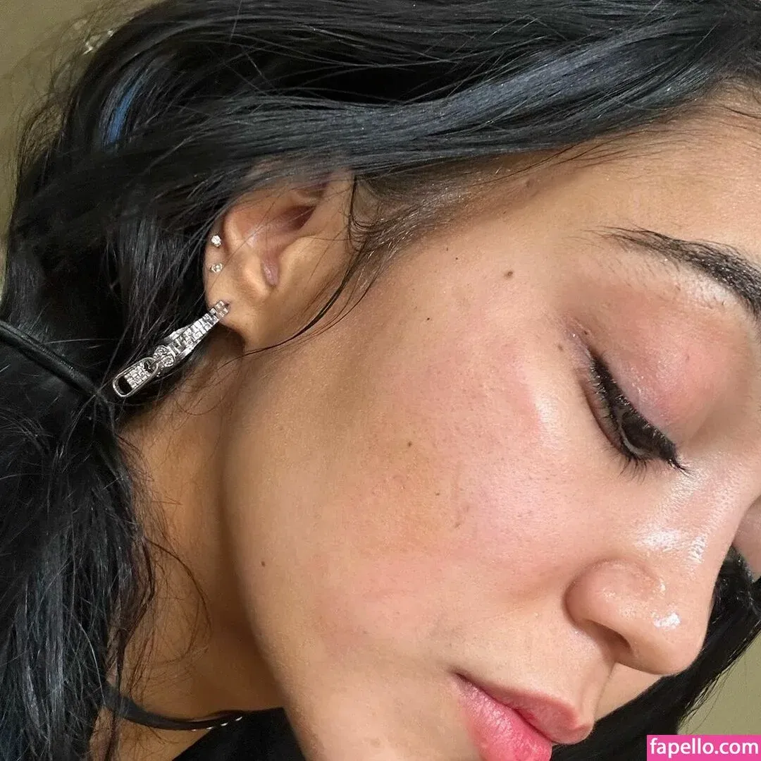 Roxanne Perez Onlyfans Photo Gallery 