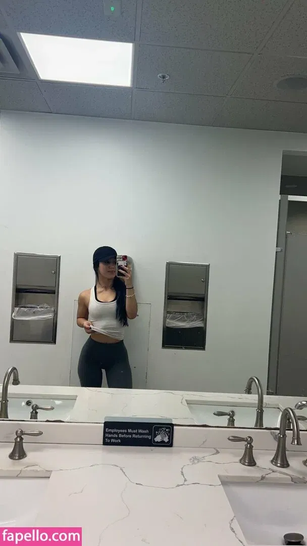 Roxanne Perez Onlyfans Photo Gallery 