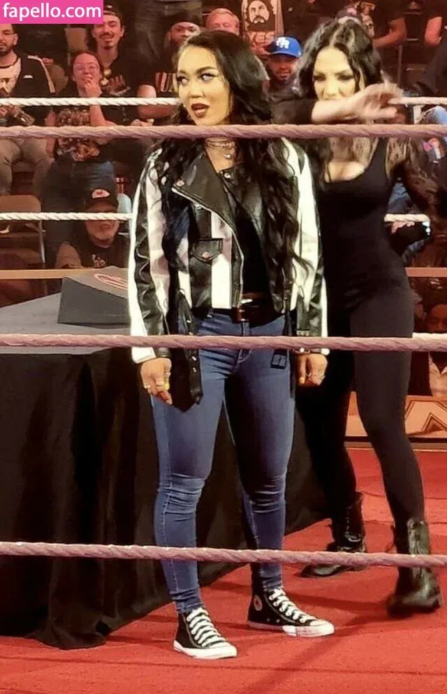 Roxanne Perez Onlyfans Photo Gallery 