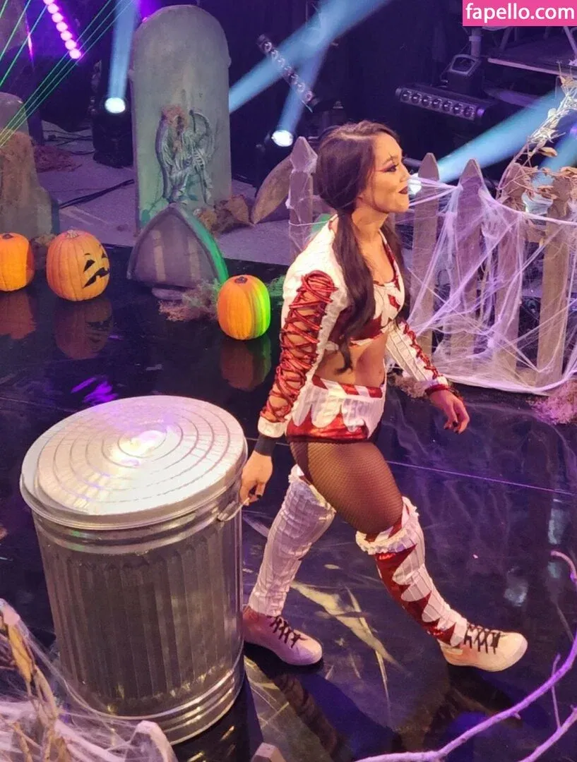 Roxanne Perez Onlyfans Photo Gallery 