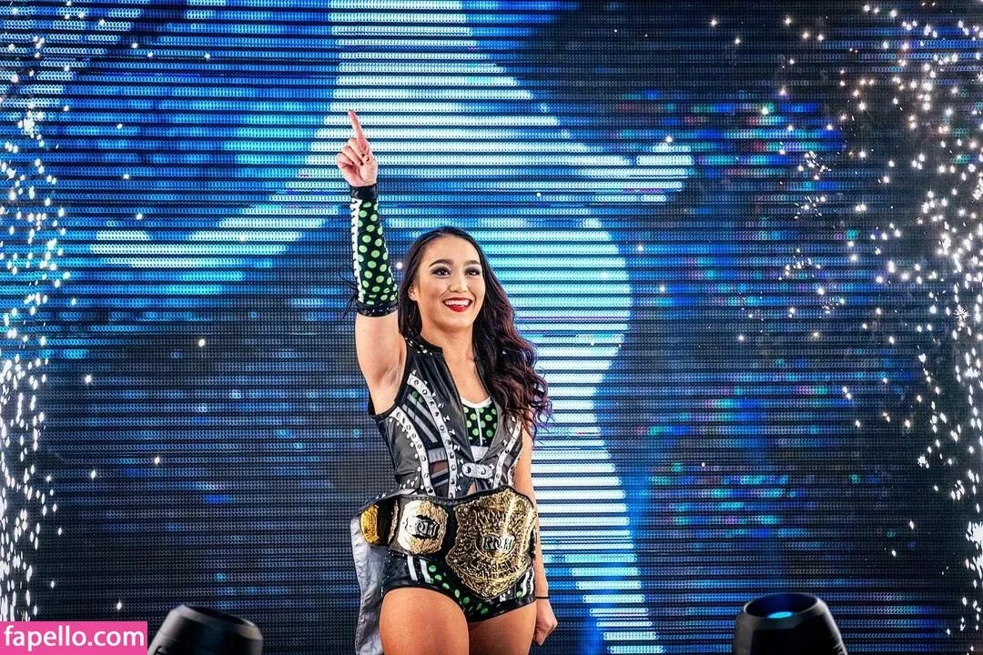 Roxanne Perez Onlyfans Photo Gallery 