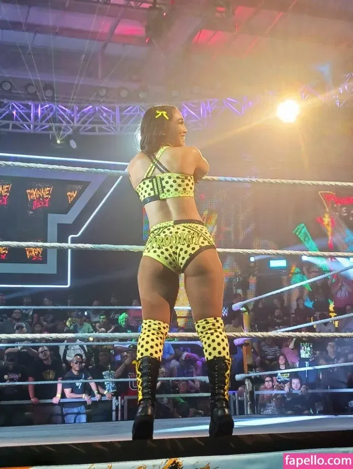 Roxanne Perez Onlyfans Photo Gallery 