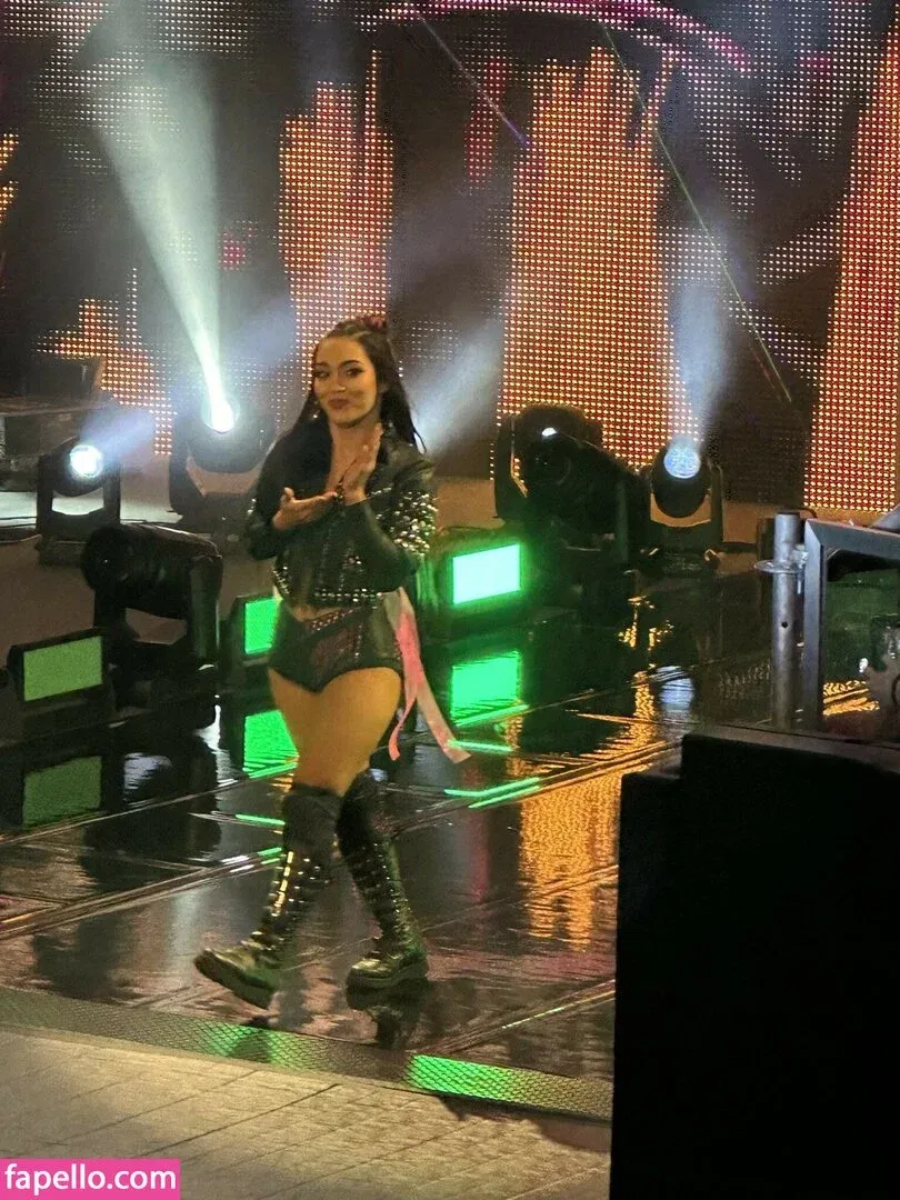 Roxanne Perez Onlyfans Photo Gallery 