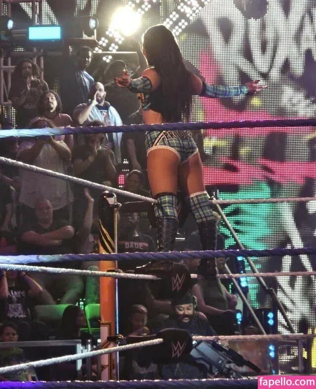 Roxanne Perez Onlyfans Photo Gallery 