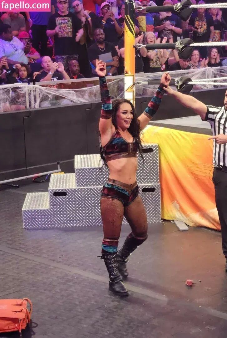 Roxanne Perez Onlyfans Photo Gallery 