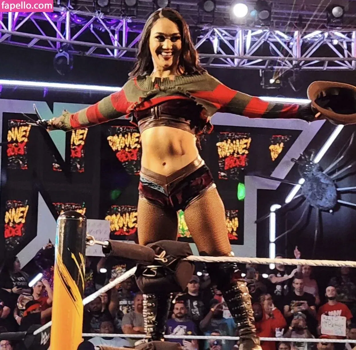 Roxanne Perez Onlyfans Photo Gallery 