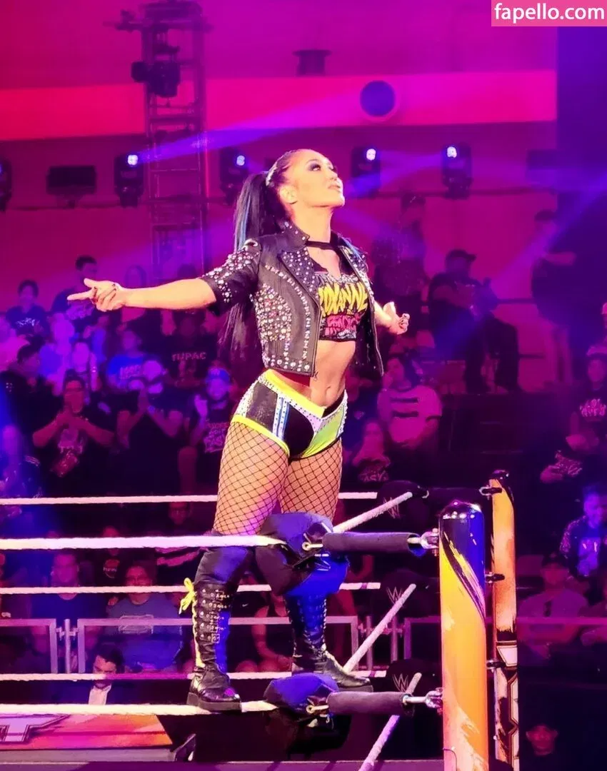 Roxanne Perez Onlyfans Photo Gallery 