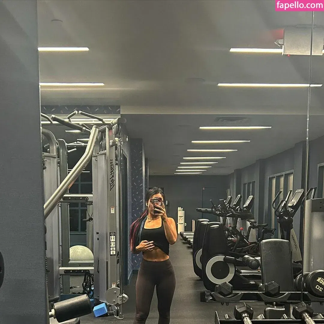 Roxanne Perez Onlyfans Photo Gallery 