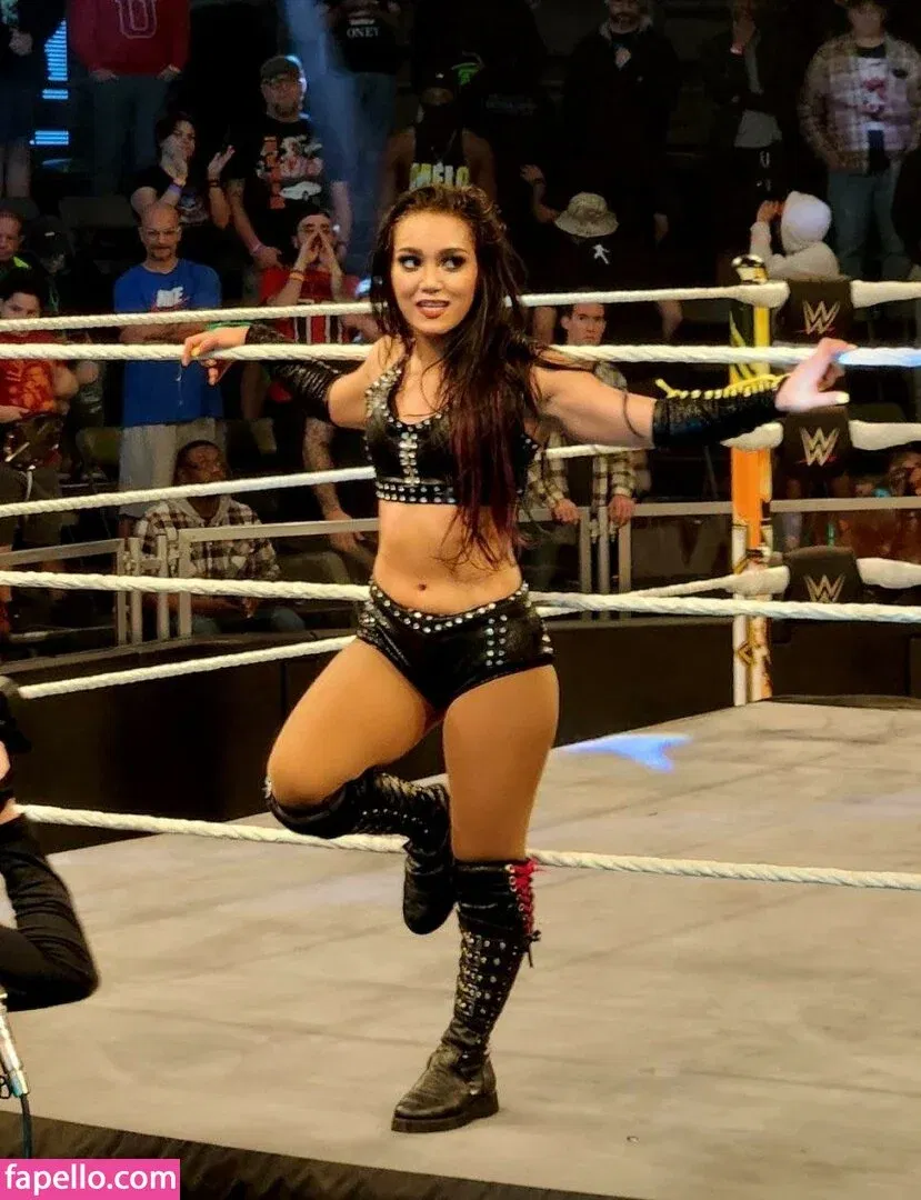 Roxanne Perez Onlyfans Photo Gallery 