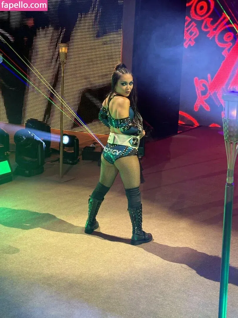 Roxanne Perez Onlyfans Photo Gallery 