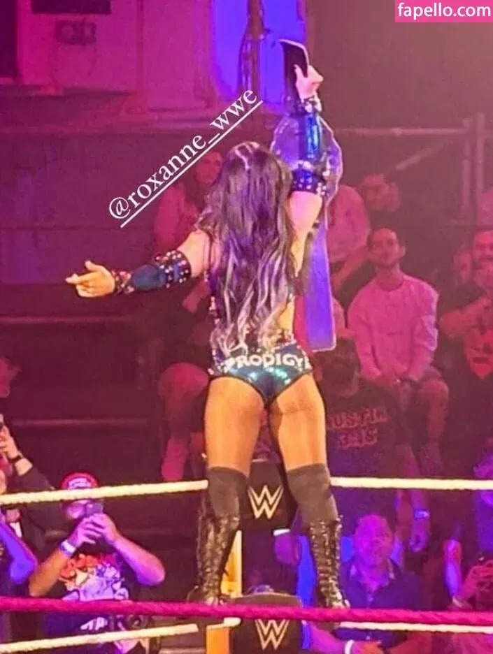 Roxanne Perez Onlyfans Photo Gallery 