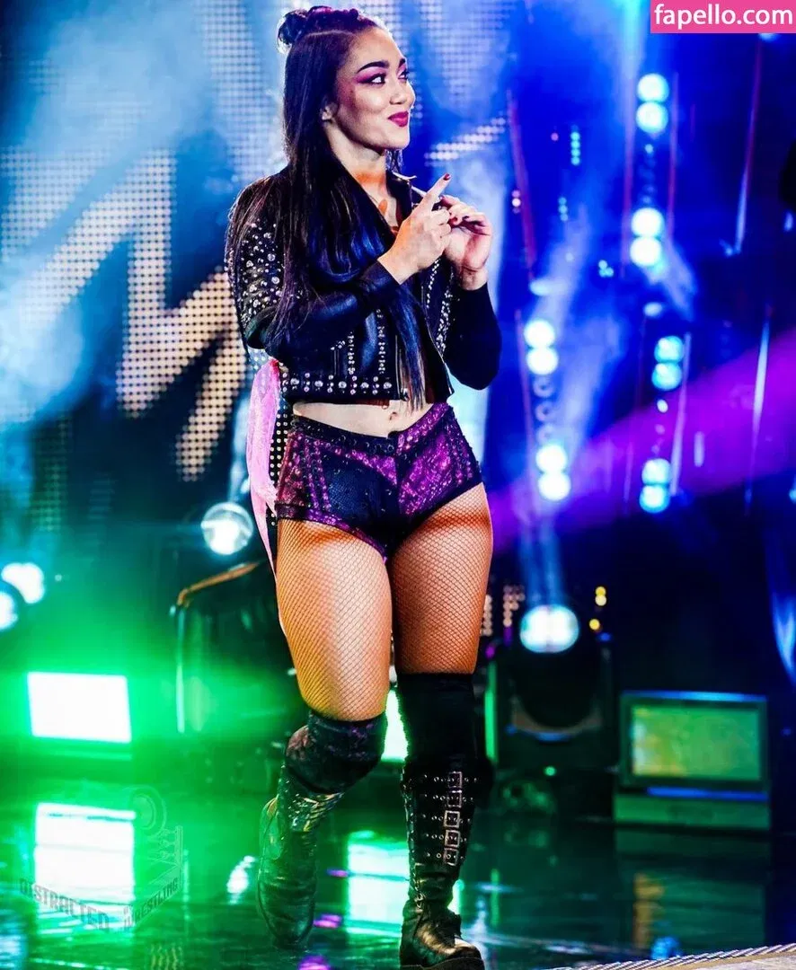 Roxanne Perez Onlyfans Photo Gallery 