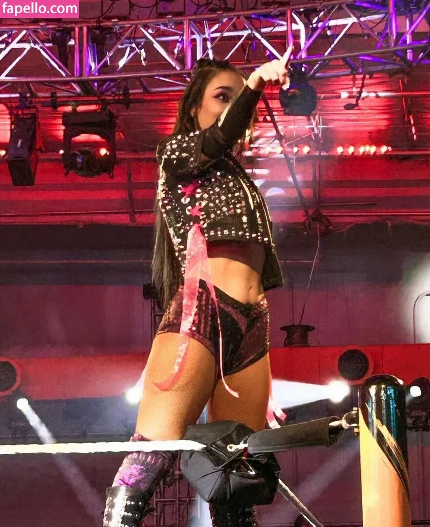 Roxanne Perez Onlyfans Photo Gallery 