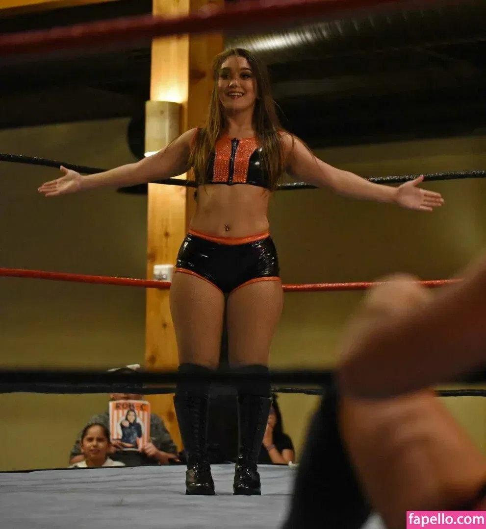 Roxanne Perez Onlyfans Photo Gallery 