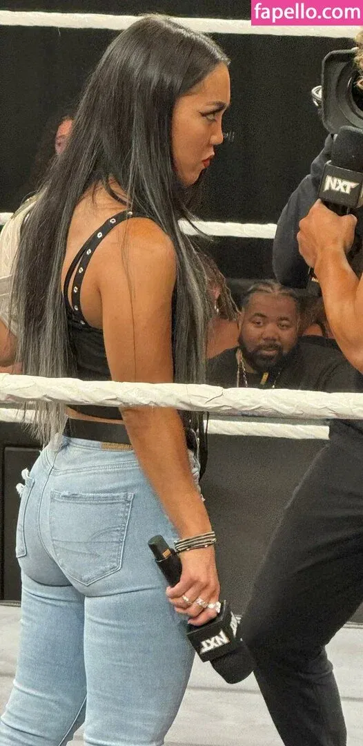 Roxanne Perez Onlyfans Photo Gallery 