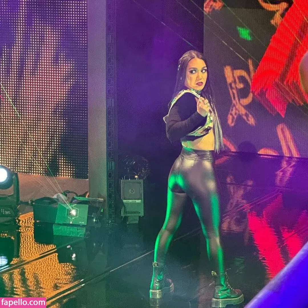 Roxanne Perez Onlyfans Photo Gallery 