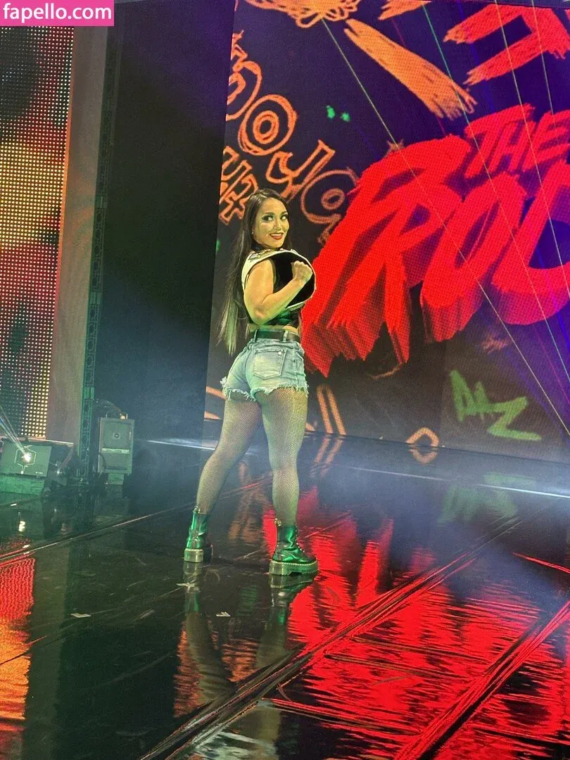 Roxanne Perez Onlyfans Photo Gallery 