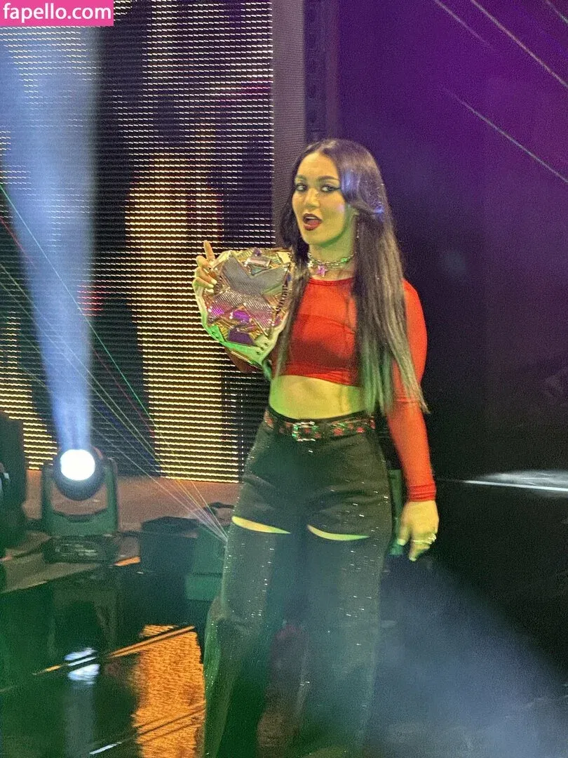 Roxanne Perez Onlyfans Photo Gallery 