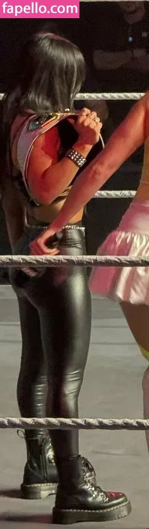 Roxanne Perez Onlyfans Photo Gallery 