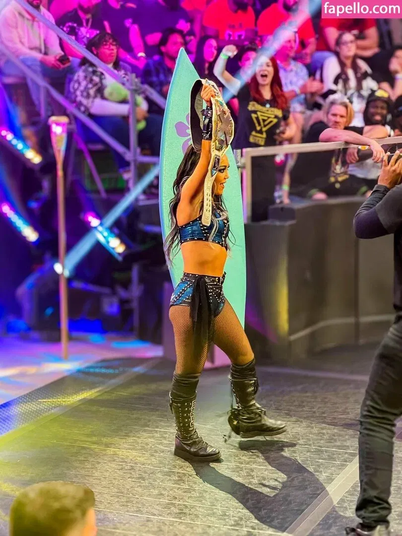 Roxanne Perez Onlyfans Photo Gallery 