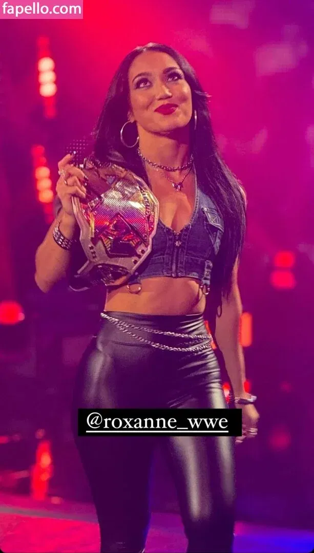 Roxanne Perez Onlyfans Photo Gallery 