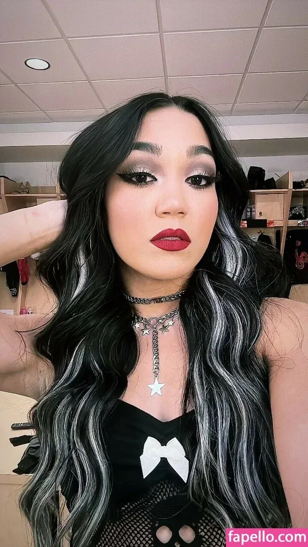 Roxanne Perez Onlyfans Photo Gallery 