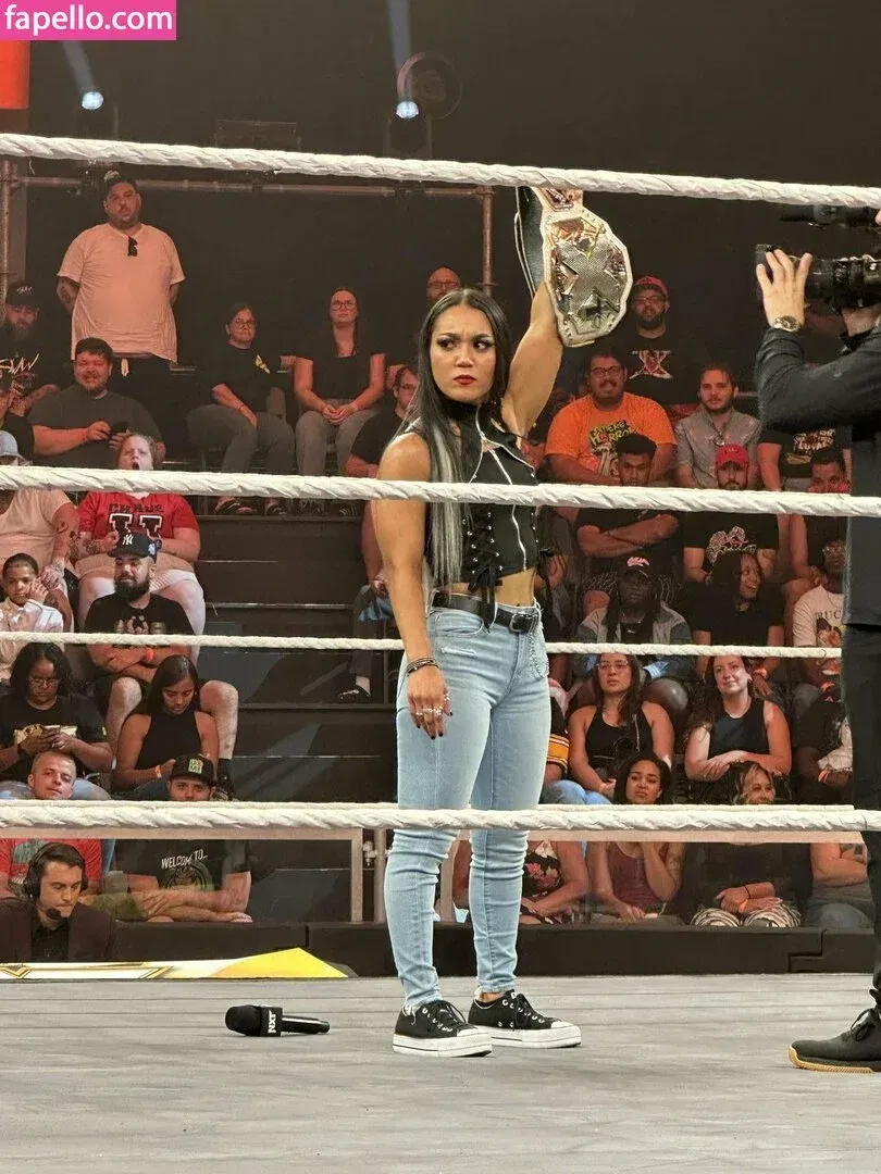 Roxanne Perez Onlyfans Photo Gallery 