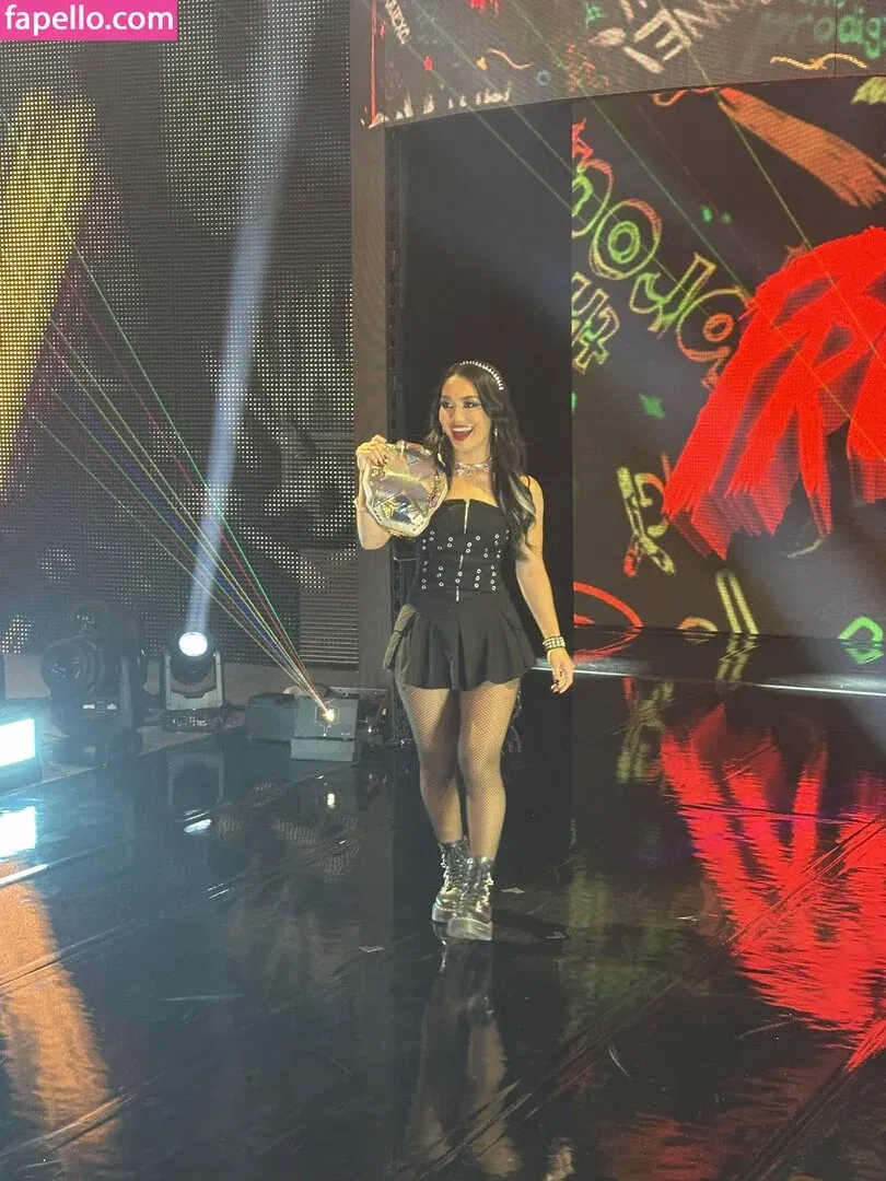 Roxanne Perez Onlyfans Photo Gallery 