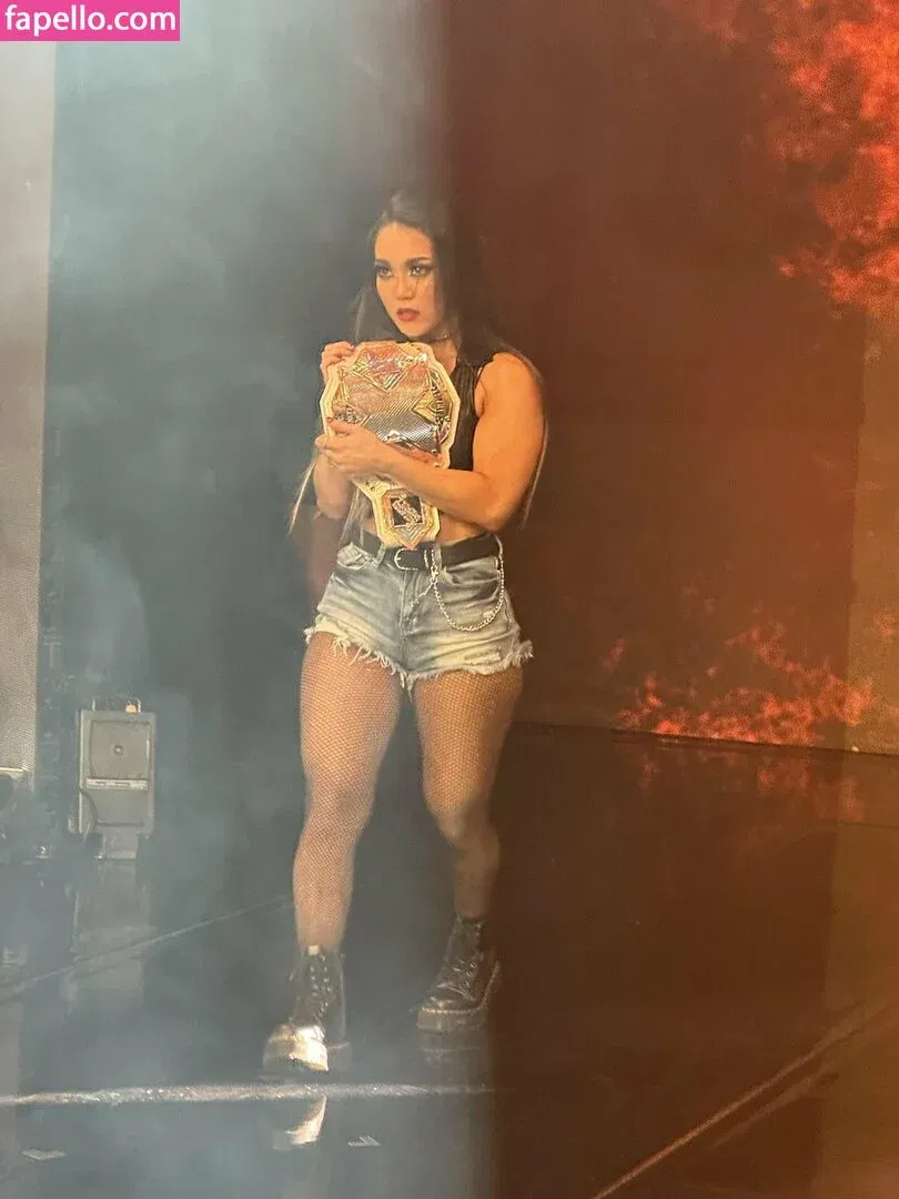 Roxanne Perez Onlyfans Photo Gallery 