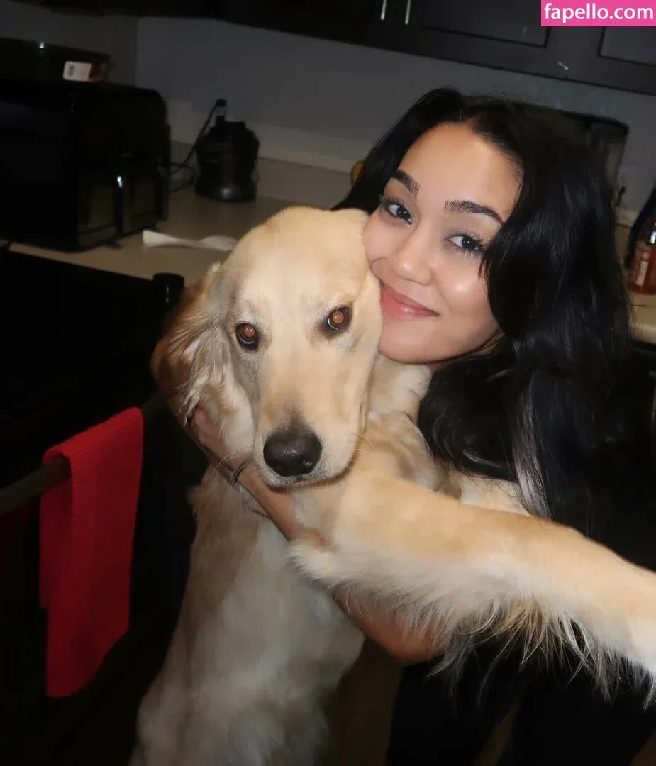 Roxanne Perez Onlyfans Photo Gallery 