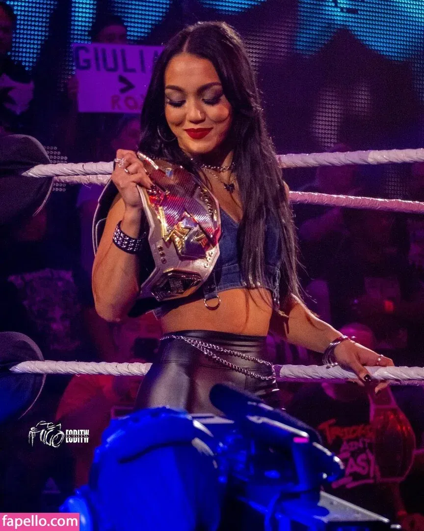 Roxanne Perez Onlyfans Photo Gallery 