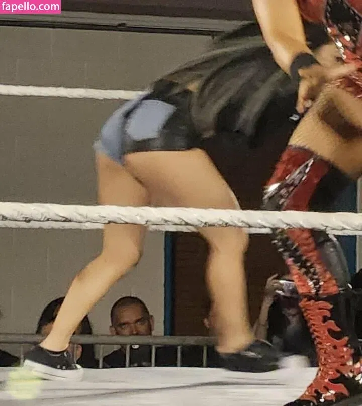 Roxanne Perez Onlyfans Photo Gallery 