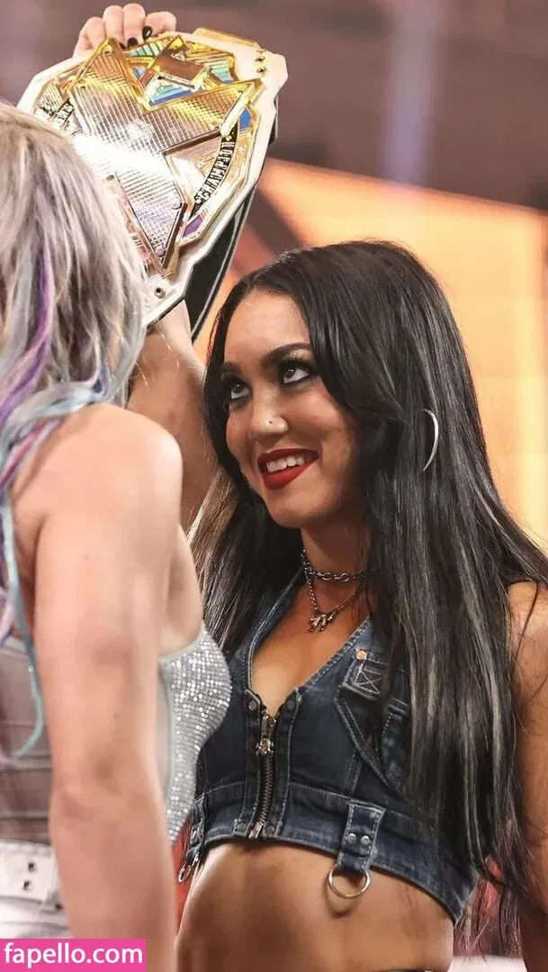 Roxanne Perez Onlyfans Photo Gallery 