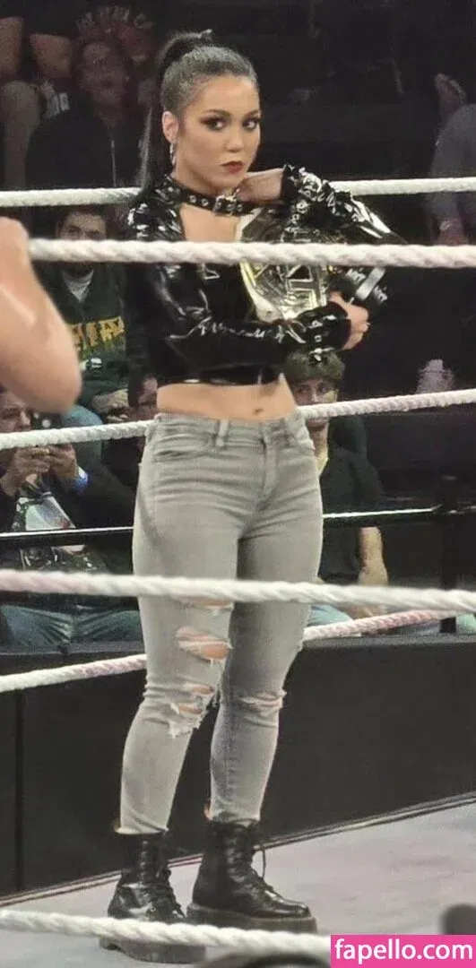 Roxanne Perez Onlyfans Photo Gallery 