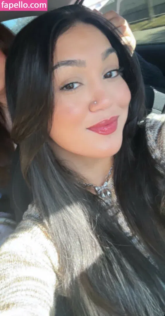 Roxanne Perez Onlyfans Photo Gallery 