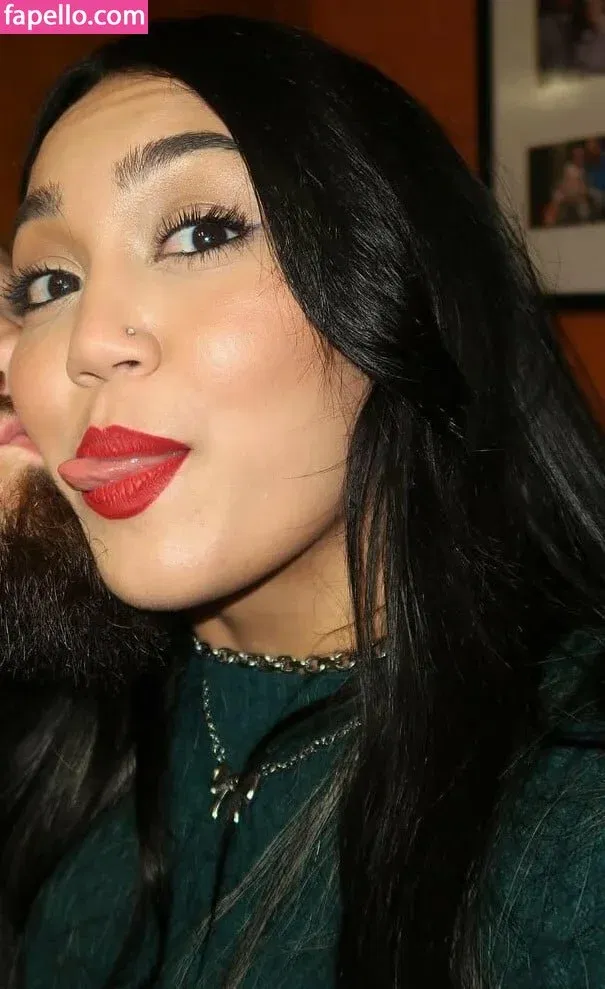 Roxanne Perez Onlyfans Photo Gallery 