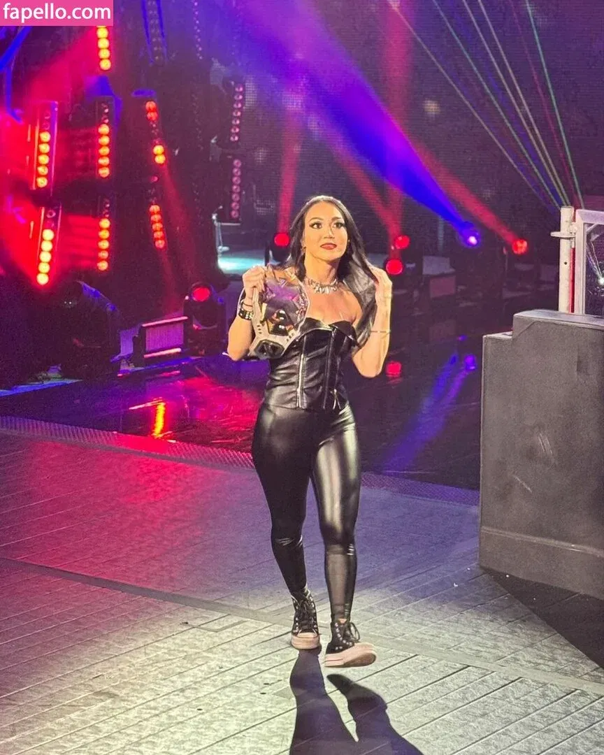 Roxanne Perez Onlyfans Photo Gallery 