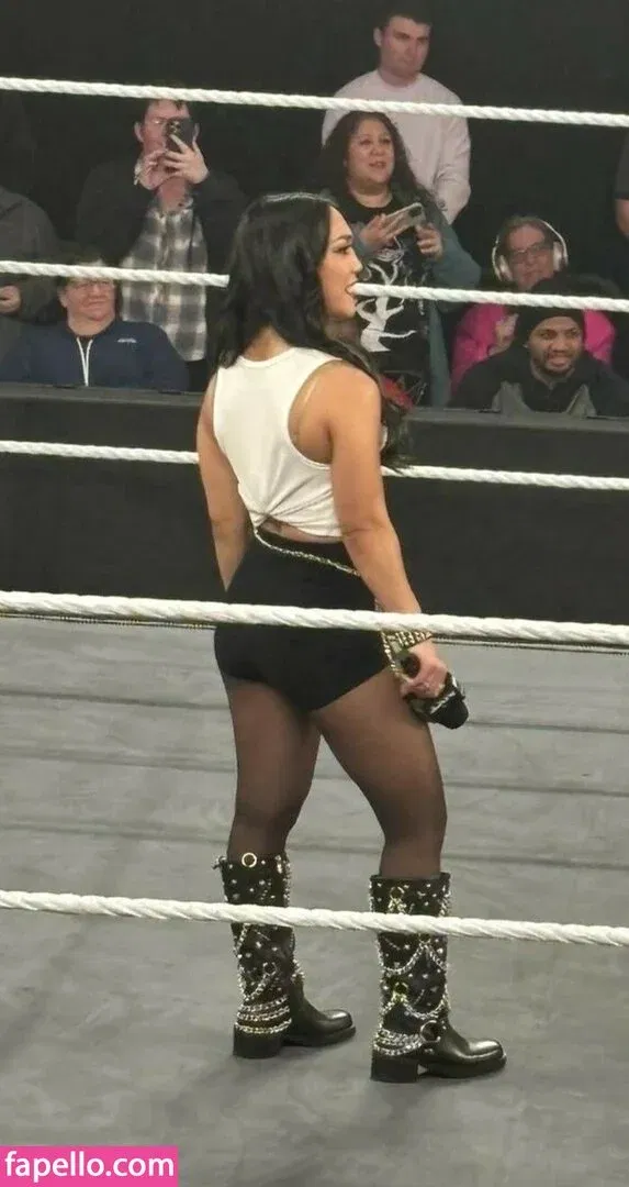 Roxanne Perez Onlyfans Photo Gallery 