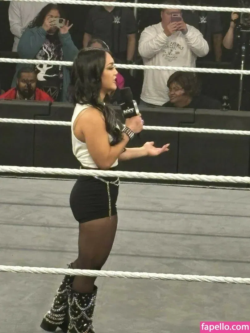 Roxanne Perez Onlyfans Photo Gallery 