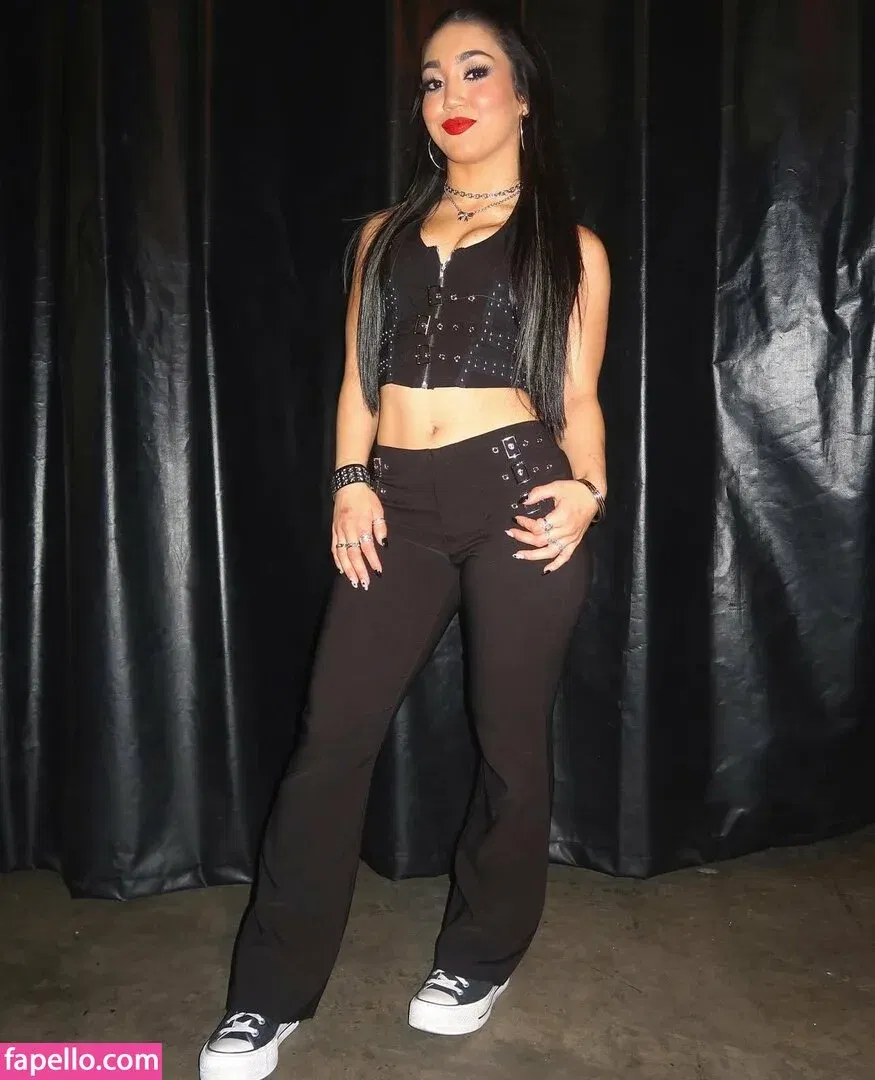 Roxanne Perez Onlyfans Photo Gallery 