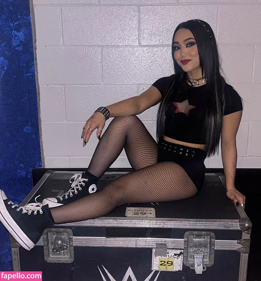 Roxanne Perez Onlyfans Photo Gallery 